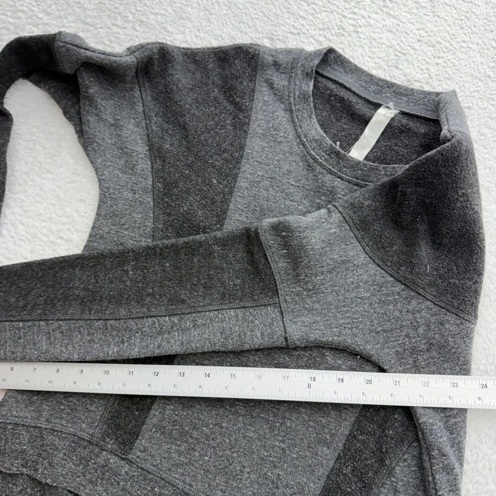 Alo Yoga Women Gray Heather Colorblock‎ Fleece Lined Crewneck Sweatshirt Small